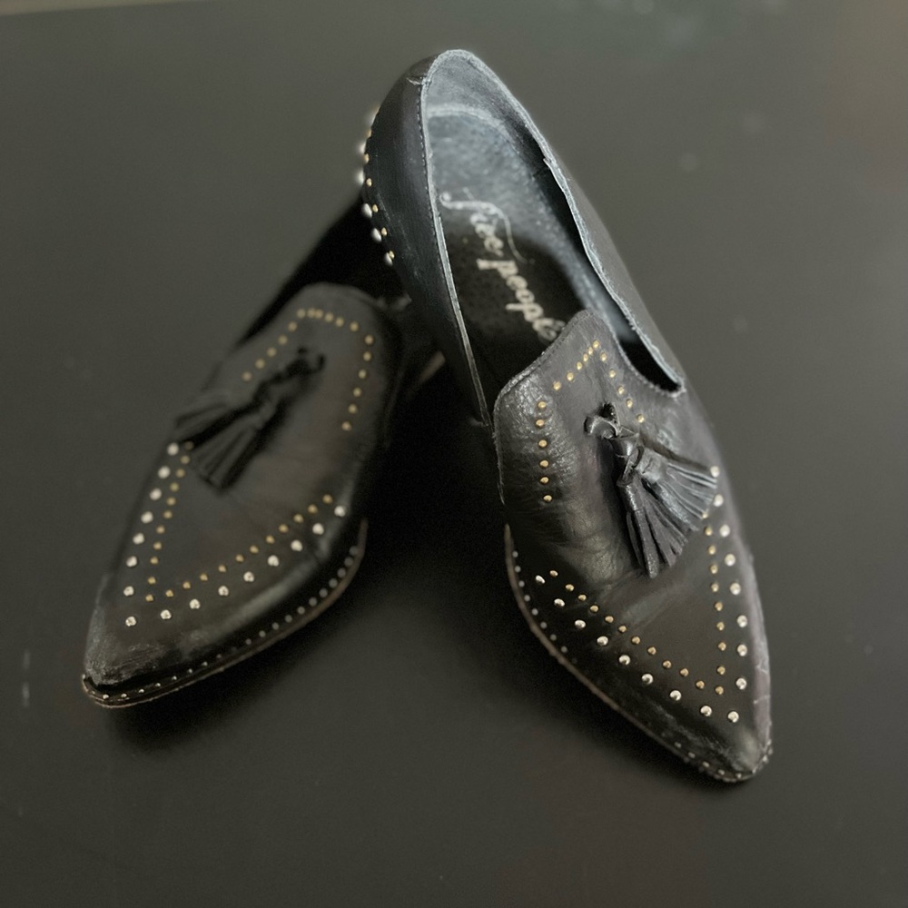 Free People Women’s studded loafers. Size 39 (8.5).